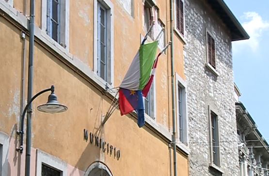 Stipendi dei sindaci in aumento: dal 2024 al primo cittadino di Como più di 9mila euro al mese