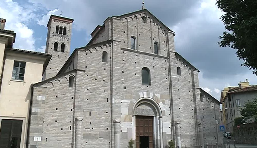 I festeggiamenti per il patrono Sant’Abbondio: questa sera il Messaggio alla Città del Vescovo monsignor Oscar Cantoni