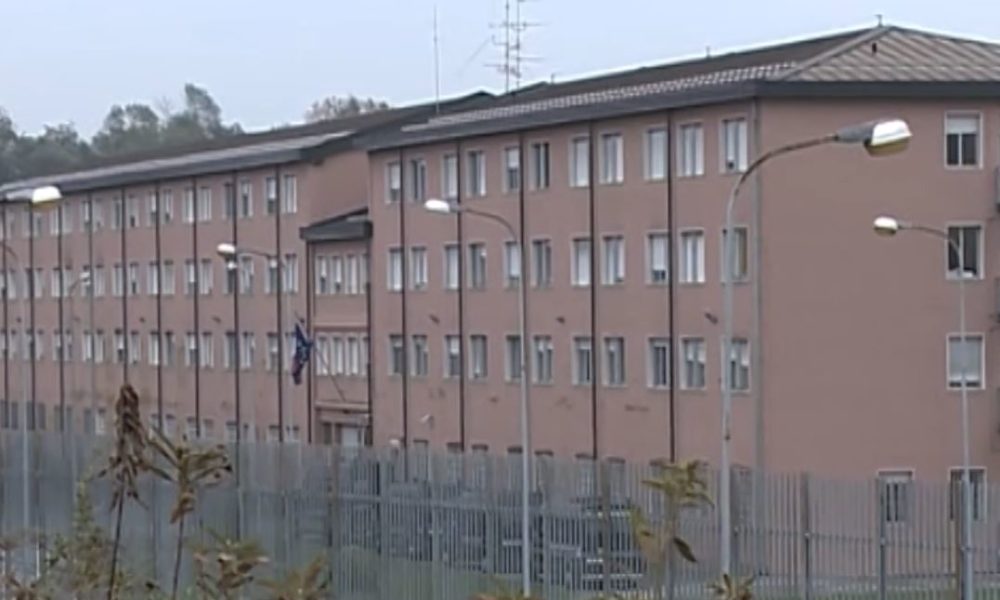 Nascondeva droga ed era fuggito dai carabinieri, resta in carcere il 30enne arrestato