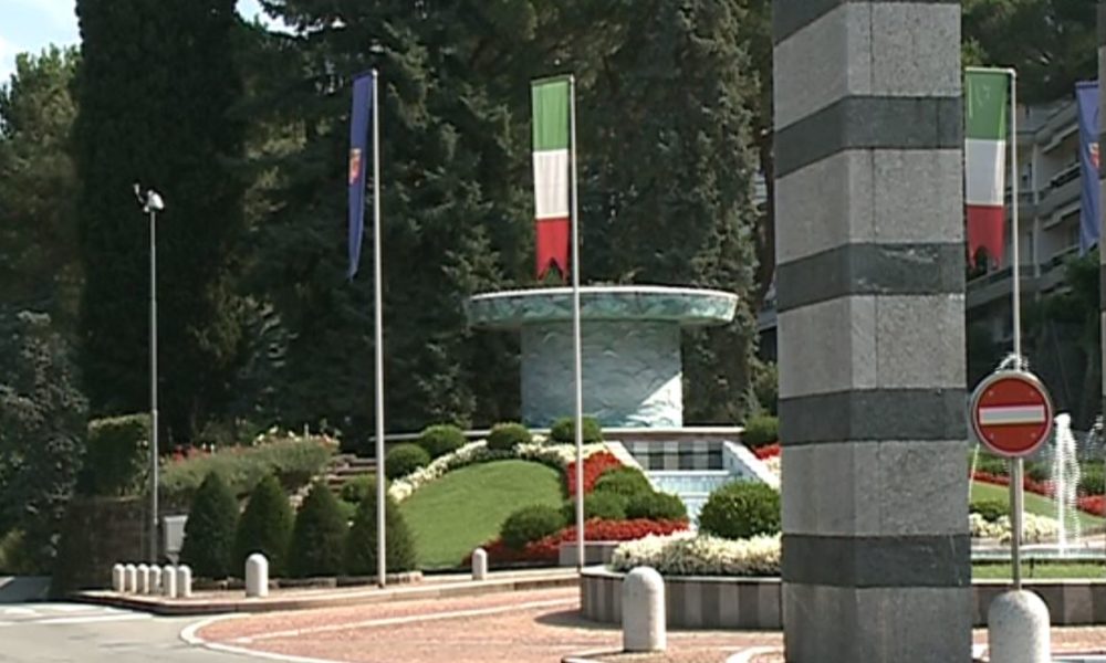 Campione d’Italia, il sindaco chiede aiuto a Roma per salvare il Comune. Via al taglio dei costi