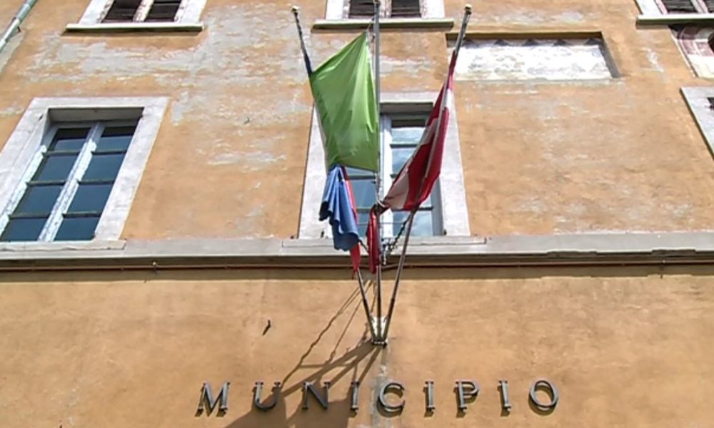 Como, raffica di rincari sui servizi per anziani e disabili. Veronelli: “Colpiti i più deboli”