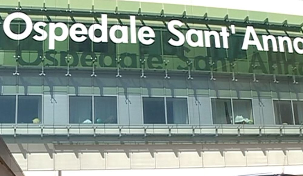 Agosto al Sant’Anna, nessun taglio per le emergenze. Chiusure e posti letto ridotti negli altri reparti