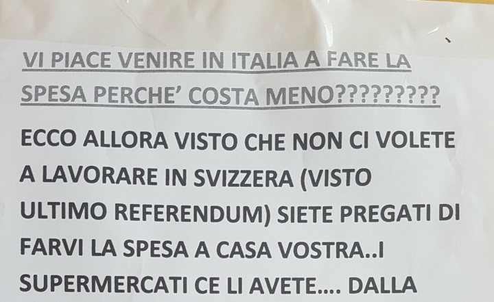 FOTO Volantino al supermercato, minacce ai Ticinesi: “Fate la spesa a casa vostra”