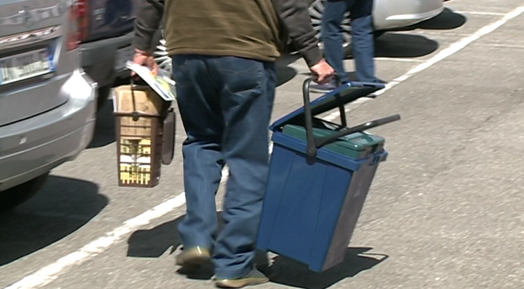 Kit per la raccolta differenziata, chi ancora non lo ha ritirato potrà recarsi nella sede di Aprica