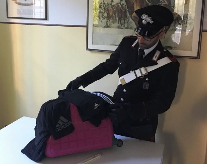 Mezzegra furto nella villa di una coppia inglese, denunciate due persone