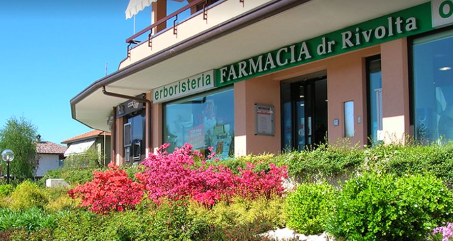 Rapina alla farmacia di Luisago: banditi incappucciati e armati di coltello