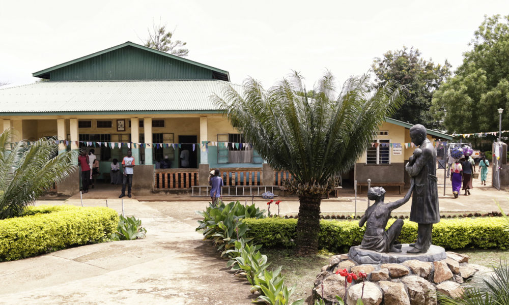 Padre Giuseppe Ambrosoli sarà beato, la decisione del Papa