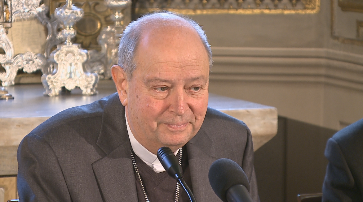 vescovo oscar cantoni