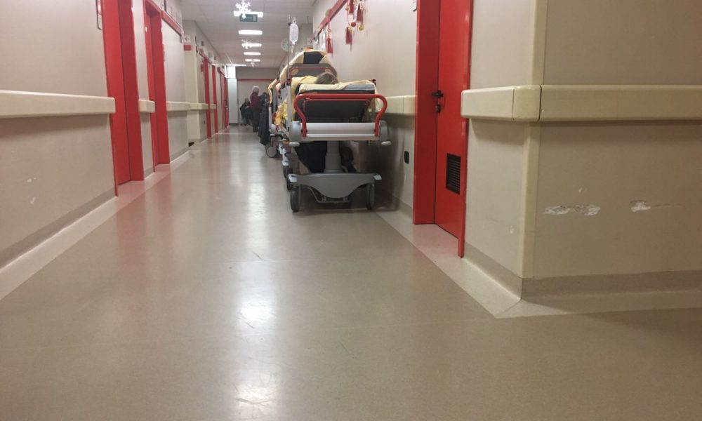 Piano d’emergenza per il picco dell’influenza, posti letto potenziati negli ospedali Sant’Anna e Sant’Antonio Abate