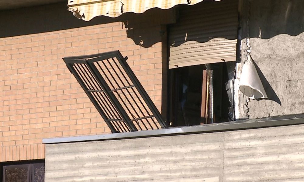 Esplosione a Mozzate: il 47enne ferito resta al Niguarda. Ha ustioni a viso, mani e addome