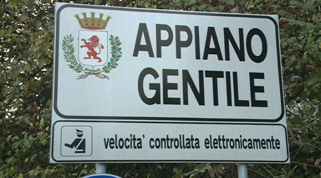 Incidente ad Appiano, denunciato conducente con patente falsa