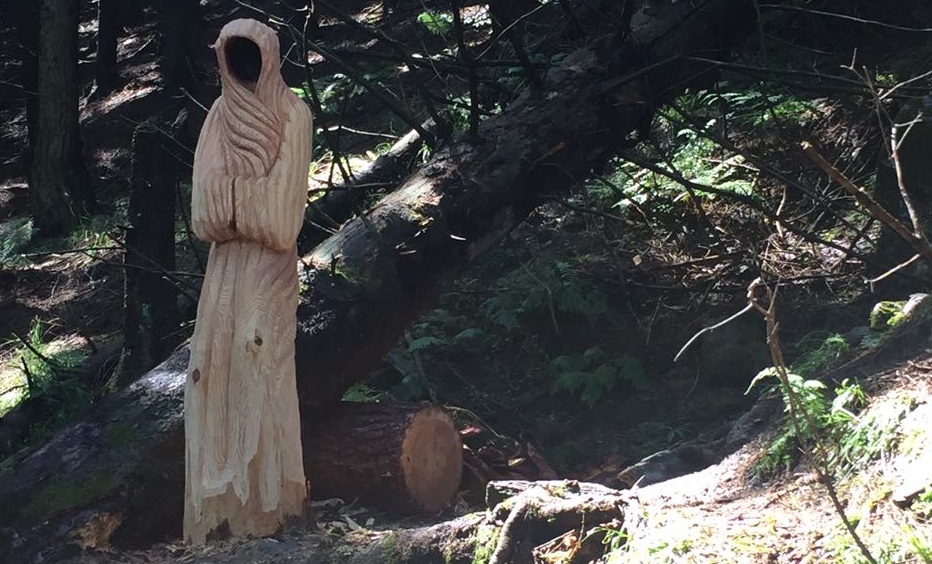 GALLERY Boscultura, vince il Babau: ecco i nuovi capolavori nelle foreste di Schignano. Il 10 giugno Mauro Corona