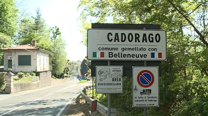 Armato di coltello al supermercato, rapina a Cadorago