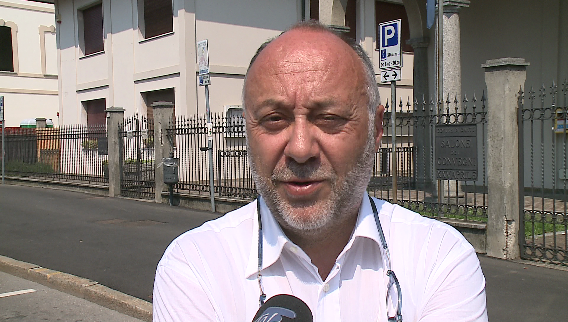 Cantù – Arosio incompatibile. I partiti schierano i professionisti: “Serve una via d’uscita”