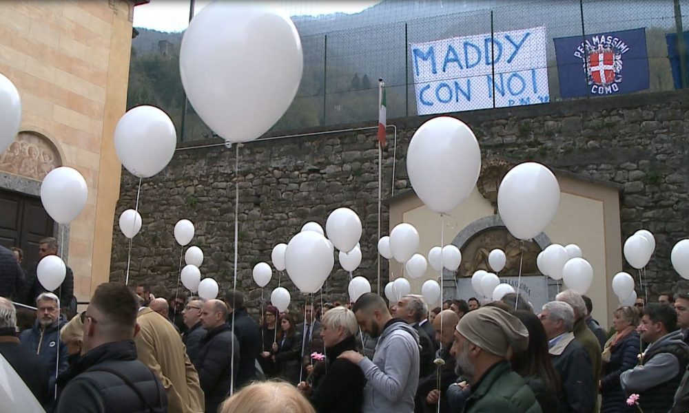 Lezzeno, l’ultimo saluto a Maddalena. Lo straziante addio di un’intera comunità