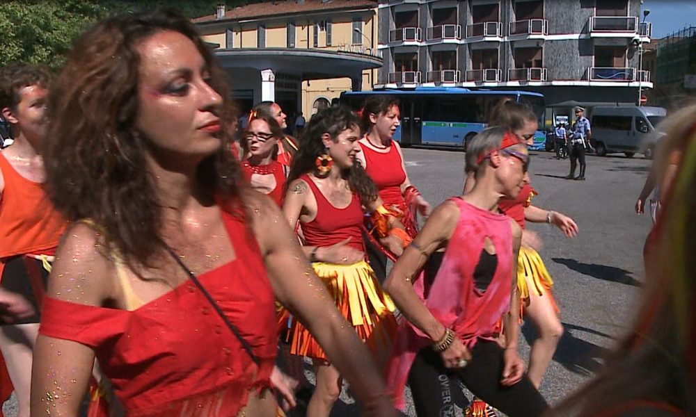 La Parada par Tücc, colori e musica invadono Como