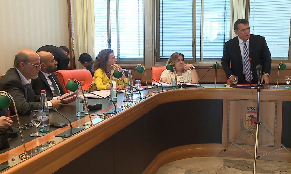 Comune di Campione d’Italia, dichiarato il dissesto finanziario, arriverà il commissario