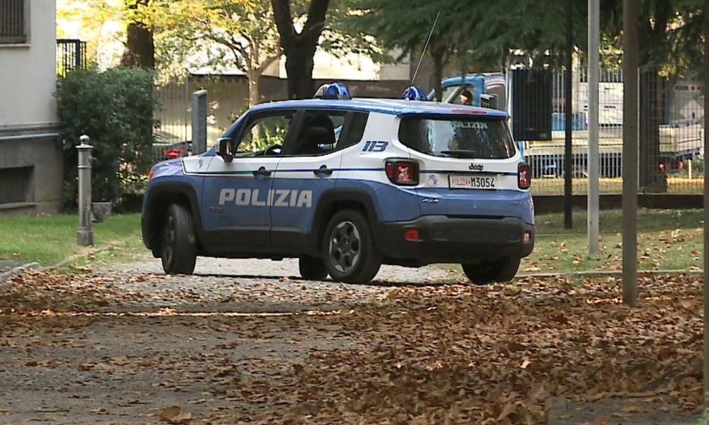 Como, controlli della polizia in via Anzani: trovato un 23enne ferito e un 61enne ubriaco
