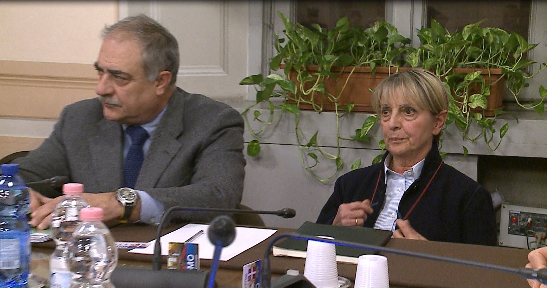 Caso Corengia, i partiti si defilano e il sindaco la difende: “Forse una leggerezza. Ma chi la insulta si sciacqui la bocca”