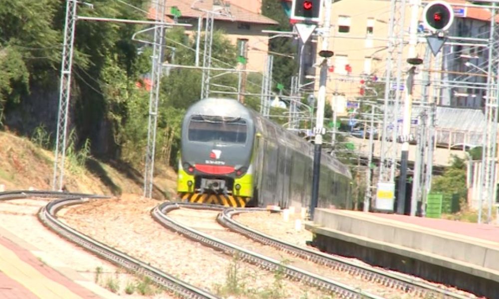 Doppio sciopero del trasporto pubblico locale: disagi per i pendolari oggi e domani