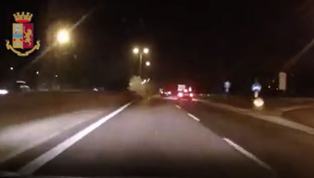 Tassista investito e ucciso sulla Milano Meda, ai domiciliari il giovane che aveva provocato il primo incidente. Il video dello schianto