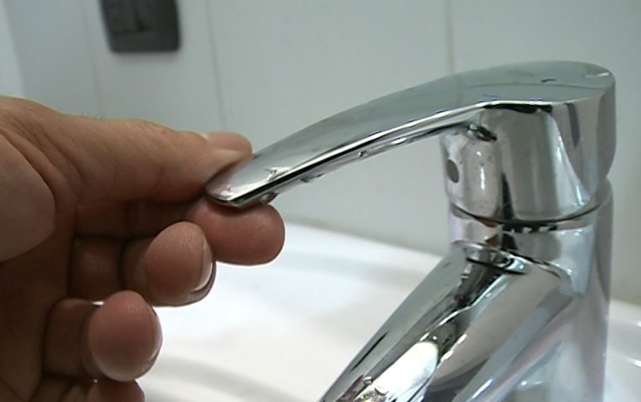 Legionella in due scuole e nel centro di cottura a Cantù, programmata la sanificazione