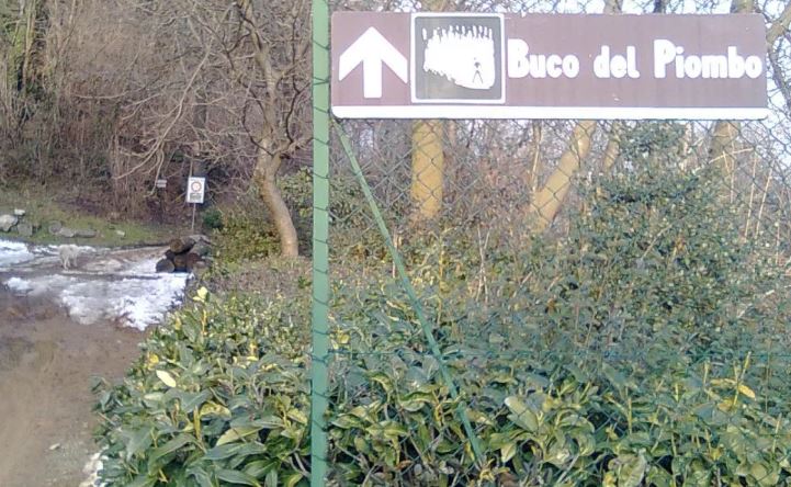 Tragedia nel Triangolo Lariano: donna precipita e muore al Buco del Piombo