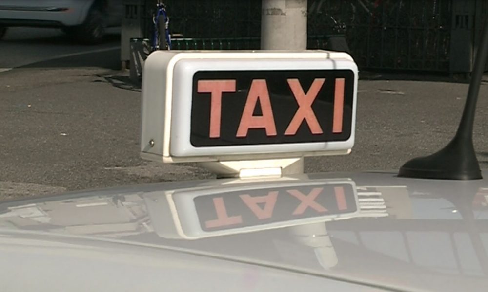 Taxi a Como: chiuso il bando per le nuove licenze, in Comune sono arrivate 26 domande
