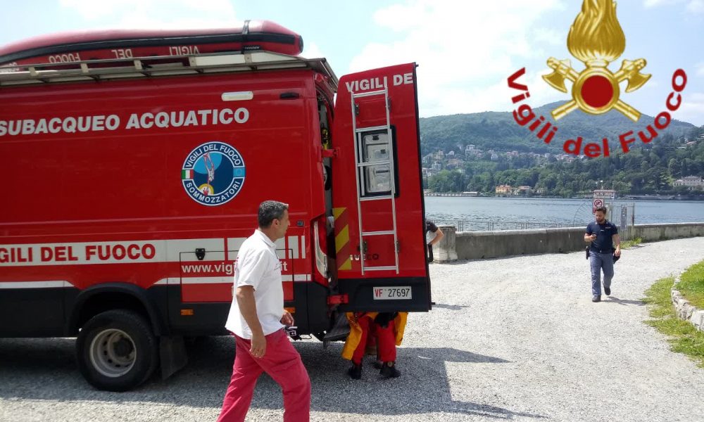 Lacrime e dolore per Maxwell, il 15enne annegato a Como. Compagni di calcio e Cfp in lutto