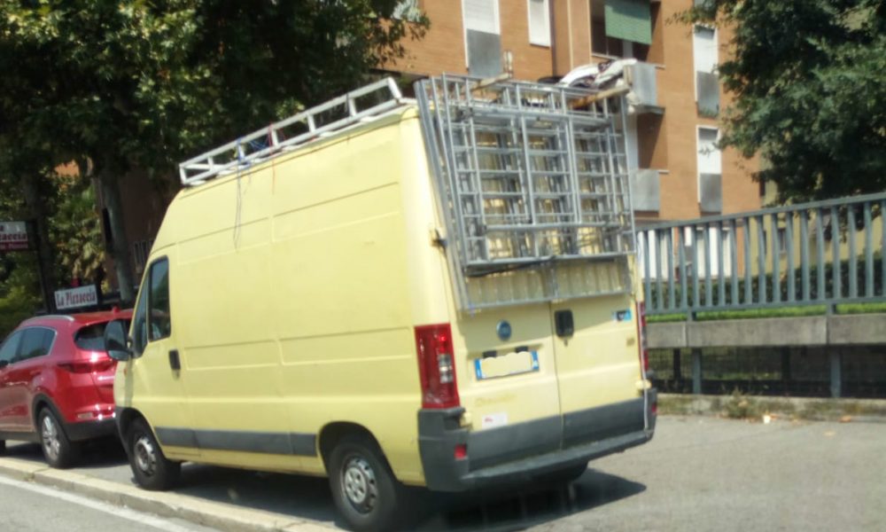 Mercati di Como, la richiesta di Confesercenti. “Il Comune vieti la sosta dei furgoni degli operatori nelle vie limitrofe”