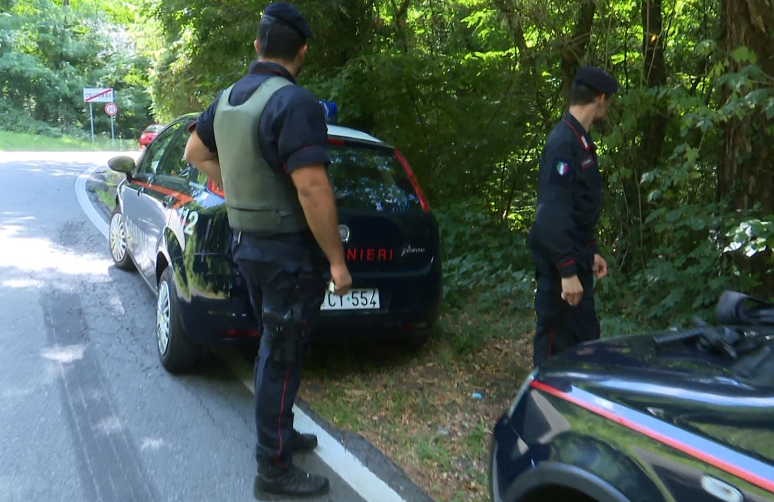 Spaccio nei boschi tra Binago e Castelnuovo Bozzente, due arresti