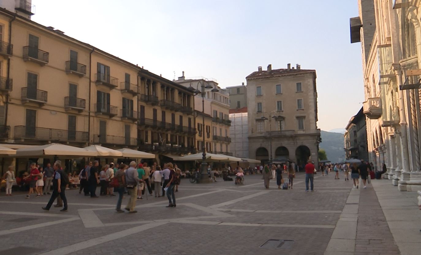 piazza-duomo-como