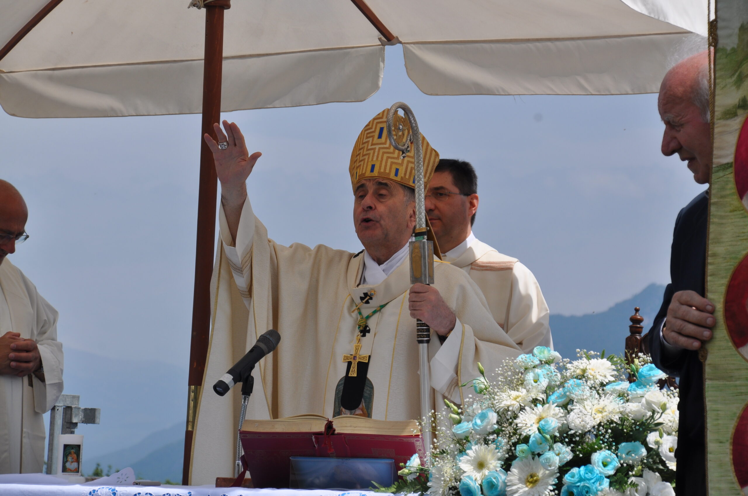L’arcivescovo di Milano monsignor Delpini contagiato dal Covid. E’ in quarantena
