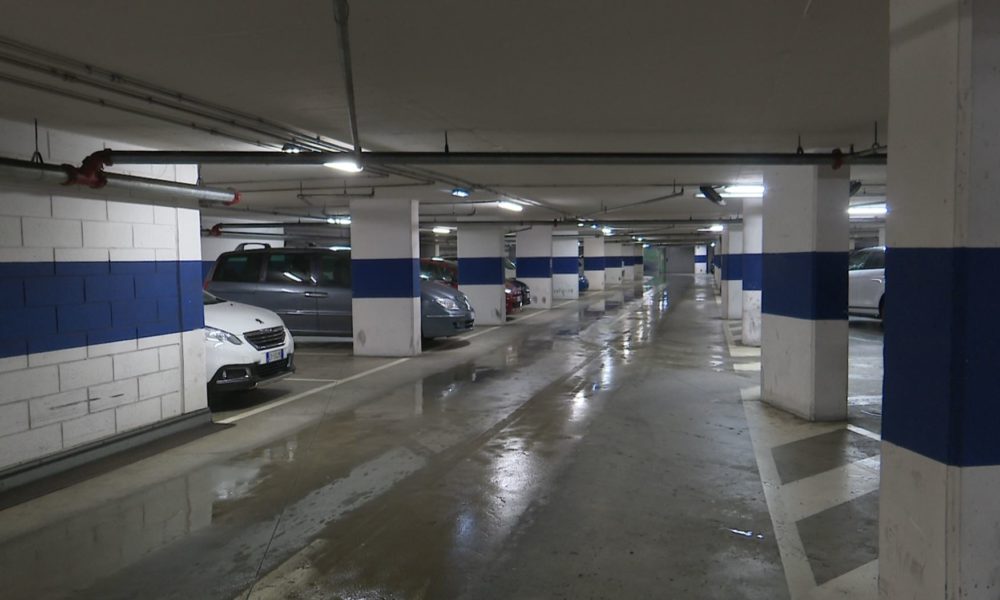 Introiti dell’autosilo Sant’Anna. La politica: “Abbassiamo le tariffe”. No del sindaco Mascetti