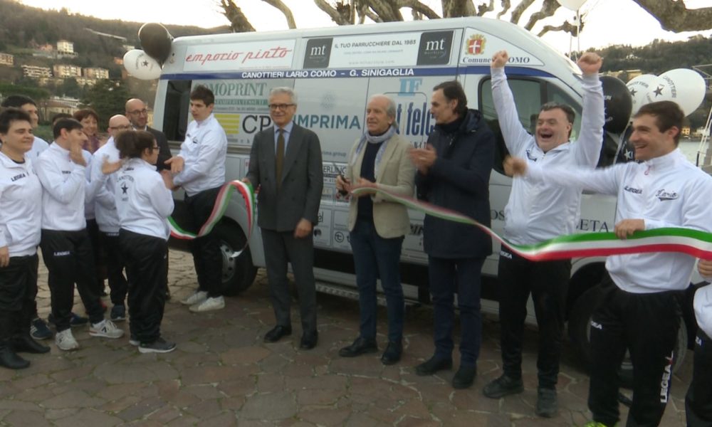 Canottieri Lario, un pulmino per gli atleti disabili. Il mezzo servirà la sezione pararowing