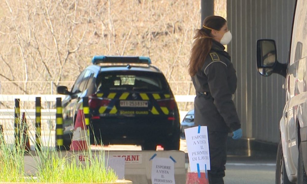 Dogana svizzera, controlli inaspriti. Da fine febbraio 41mila frontalieri in meno