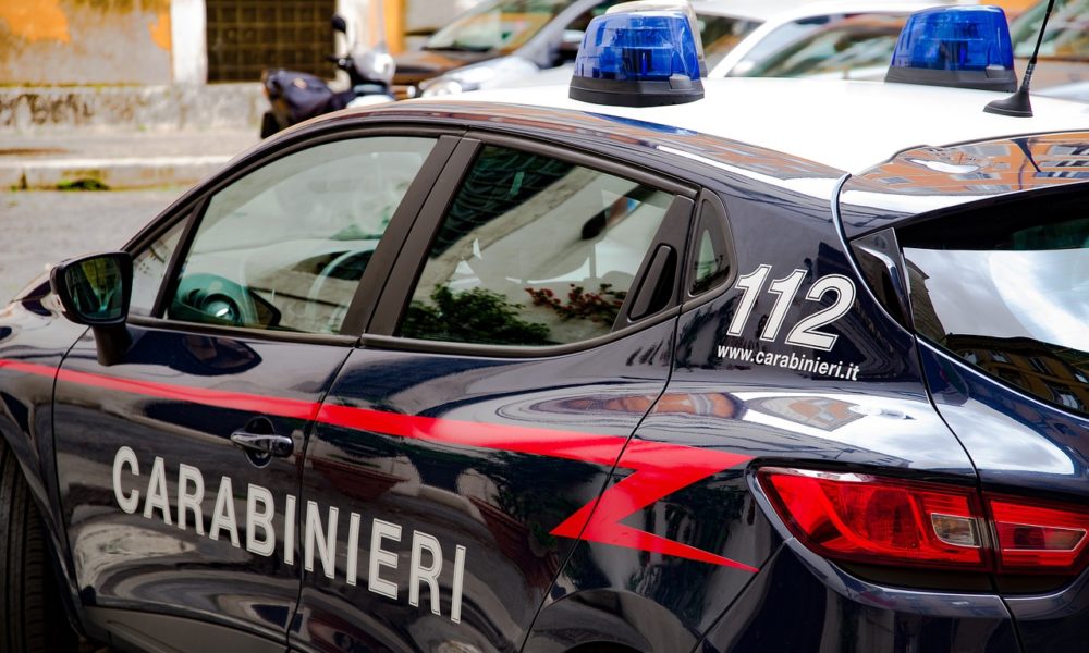 Albese, forzano la porta ed entrano di notte nel Comune per rubare. Tre minorenni denunciati per furto
