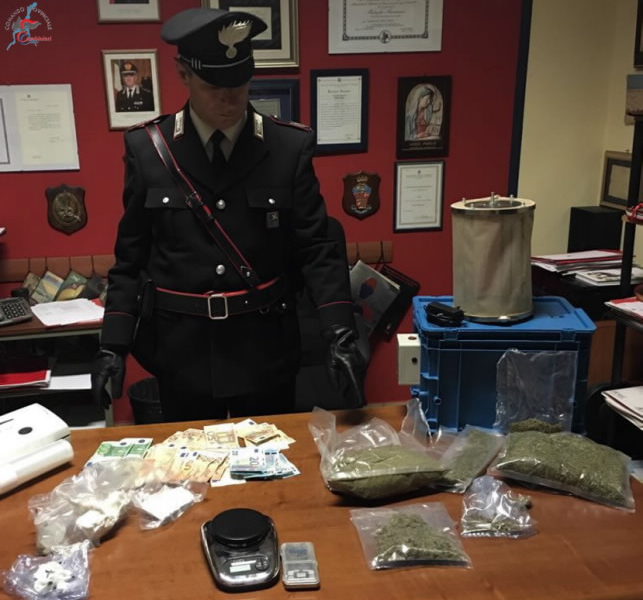 Lurago Marinone, droga in casa, arrestato 26enne