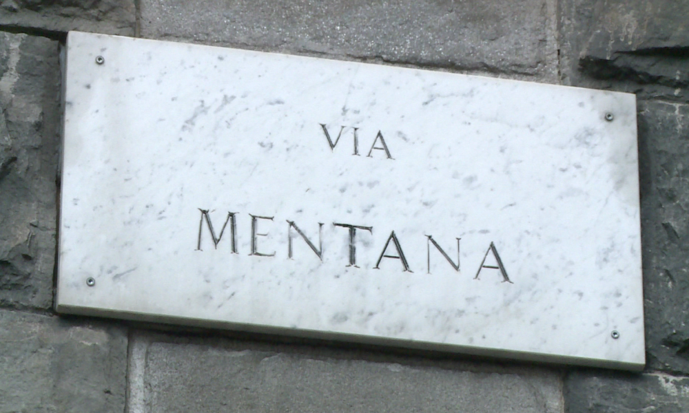 Ruba un bici elettrica e aggredisce gli agenti: arrestato algerino