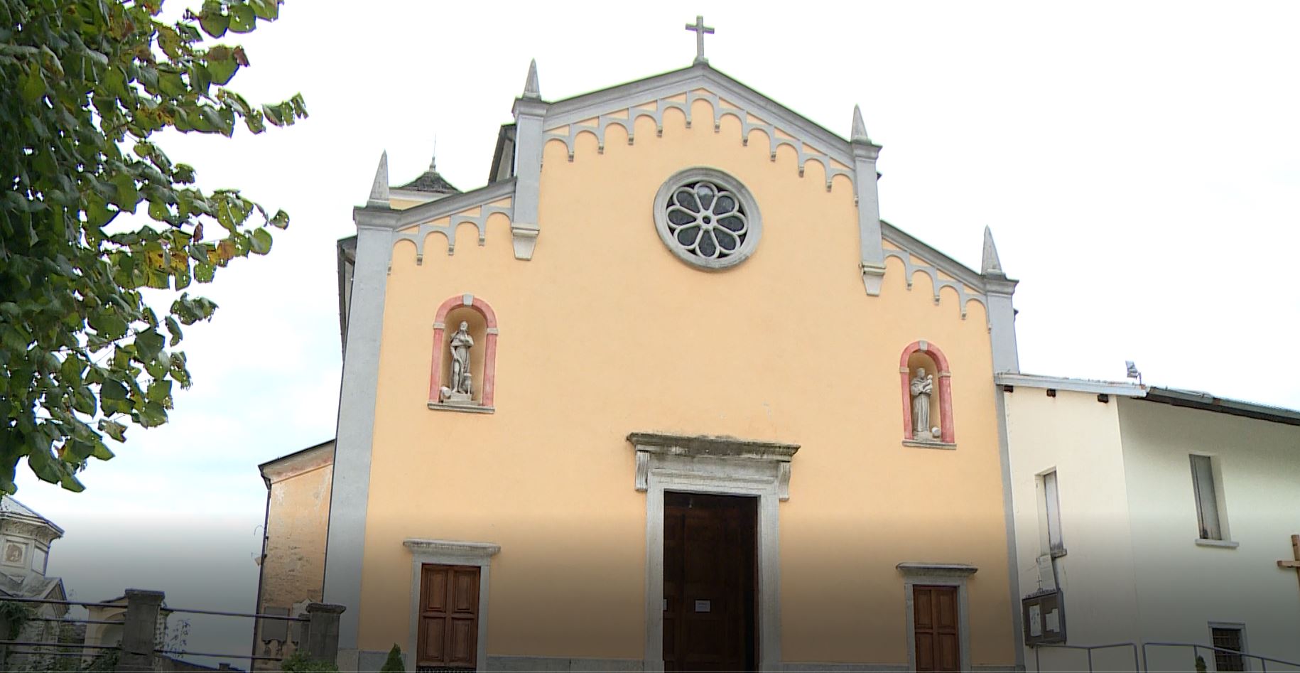 Schignano, domani la messa in diretta su Etv dalla chiesa di Santa Maria Assunta