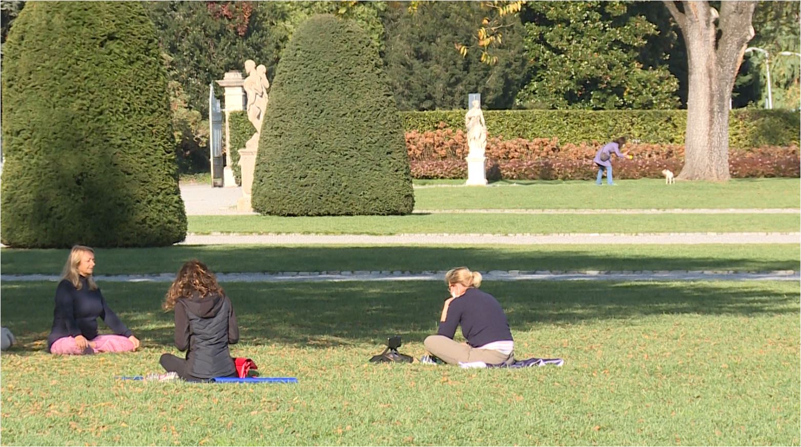 Primo lunedì in zona rossa per Como, tra passeggiate all’aria aperta e strade svuotate