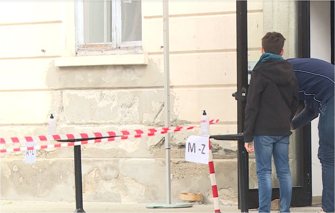 Scuole tamponi via castelnuovo como