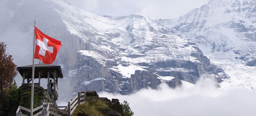 Allerta neve in Canton Ticino. La polizia cantonale: “Spostamenti solo in caso di necessità”