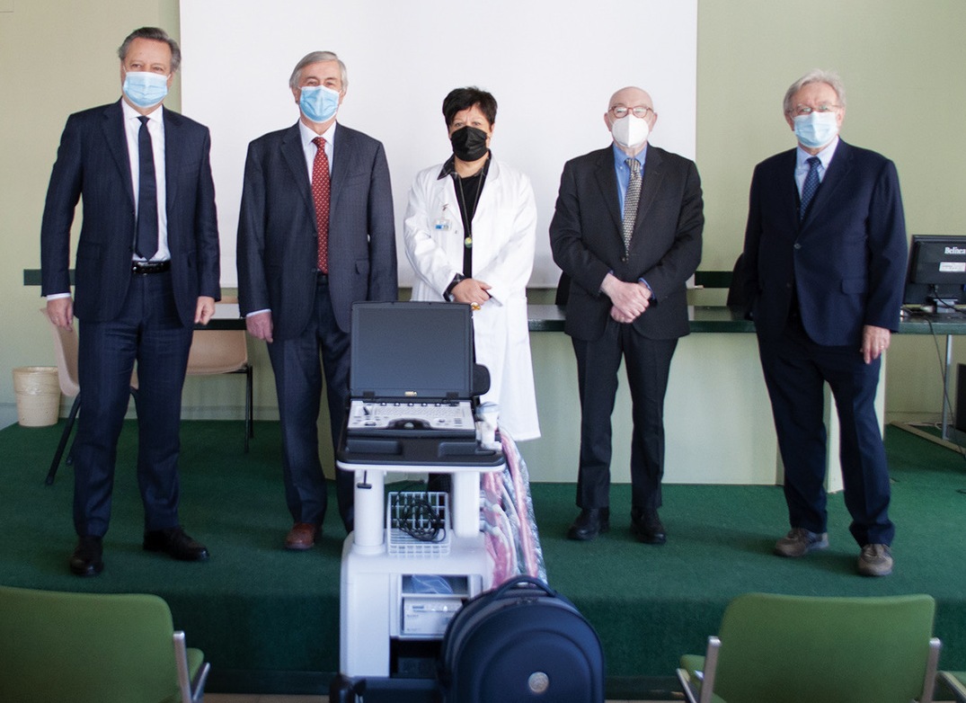 Sant’Antonio Abate, dalla Bcc donato un ecografo portatile alla Radiologia per i pazienti Covid