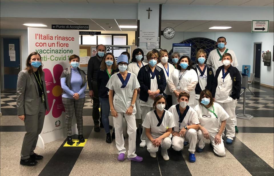 Oggi il V-Day a Menaggio, domani a Cantù. Via alle vaccinazioni anche di pediatri e medici di base