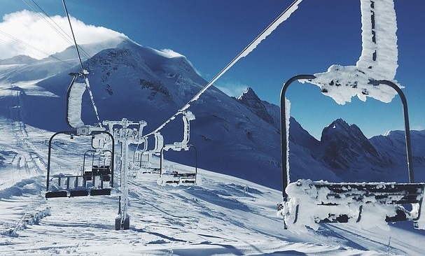 Montagna, a rischio una stagione che vale 20 miliardi. Il grido d’allarme di Regioni e Province autonome