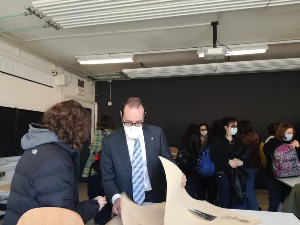 Una mostra tra arte e salute, Erone Onlus presenta “Something Els(i)e” a Villa Olmo