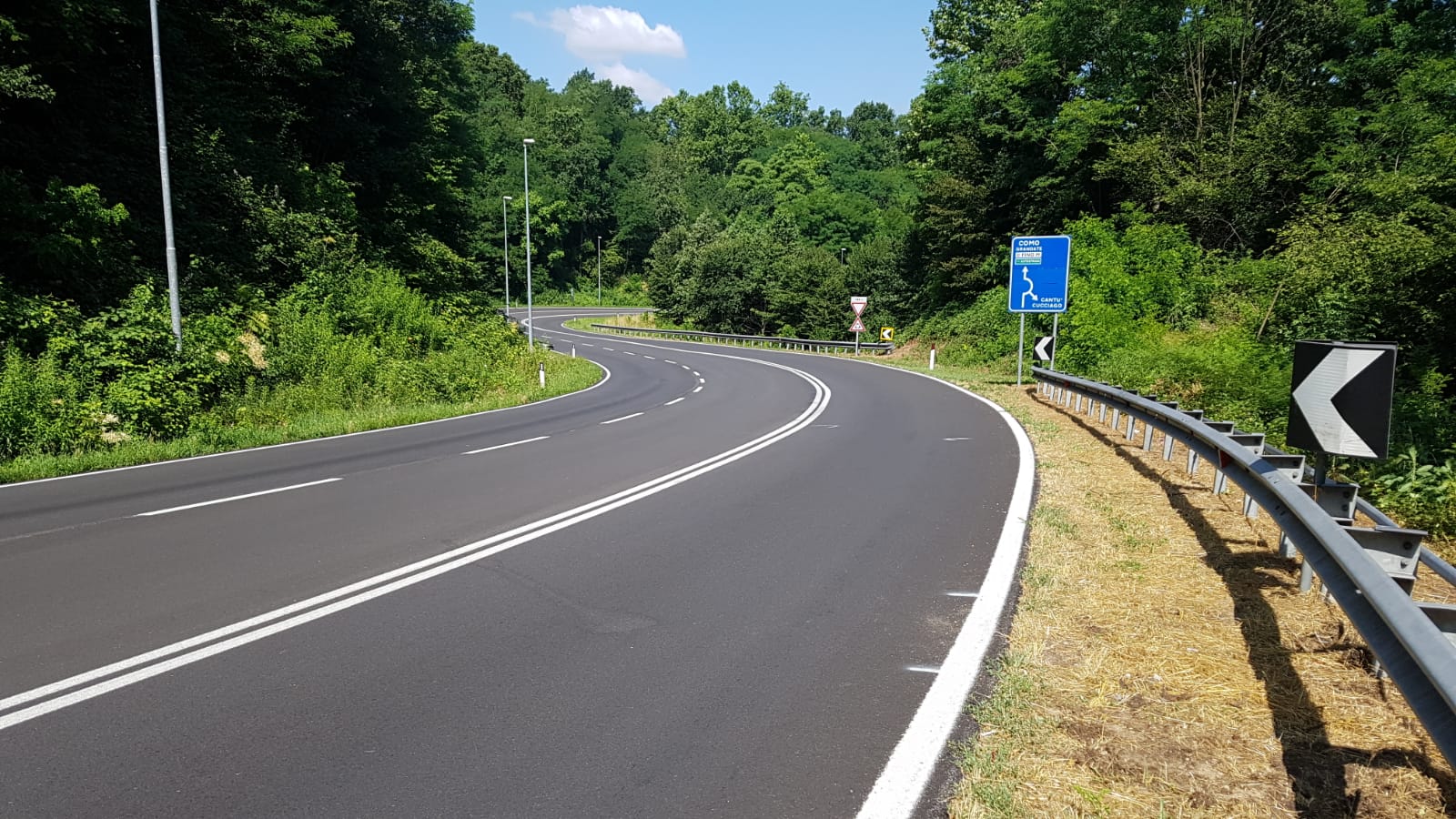 Tragico schianto a Fino Mornasco, muore motociclista 56enne