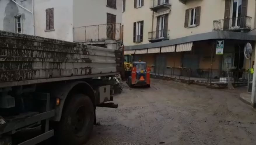 Frana a Blevio, Lariana chiusa fino a mercoledì sera
