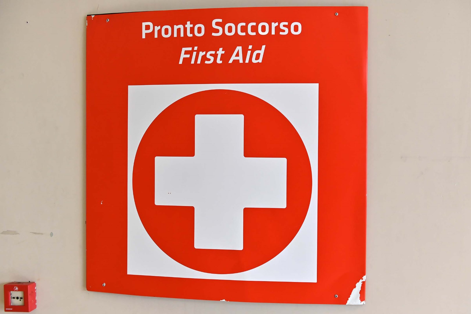 Colpito da un ramo ad Appiano, 52enne in condizioni gravi al Sant’Anna